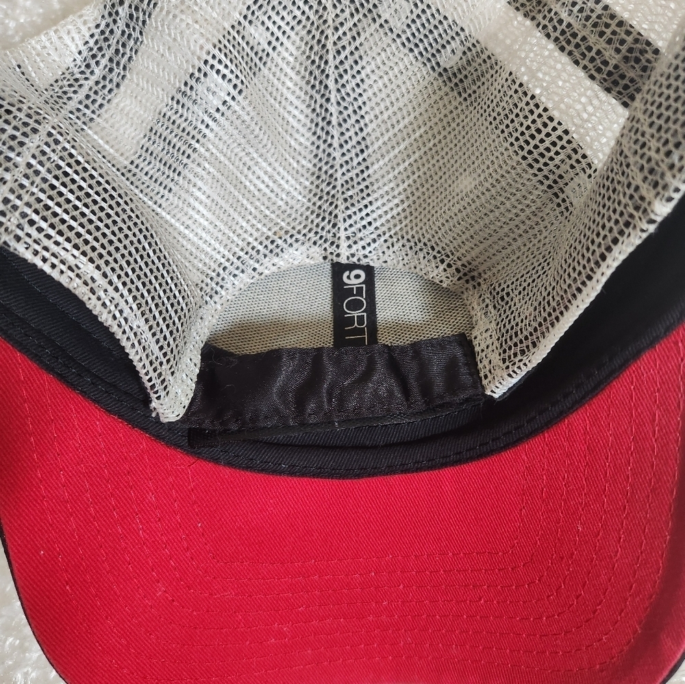New Era Black and White San Francisco Hat - Picture 4 of 7
